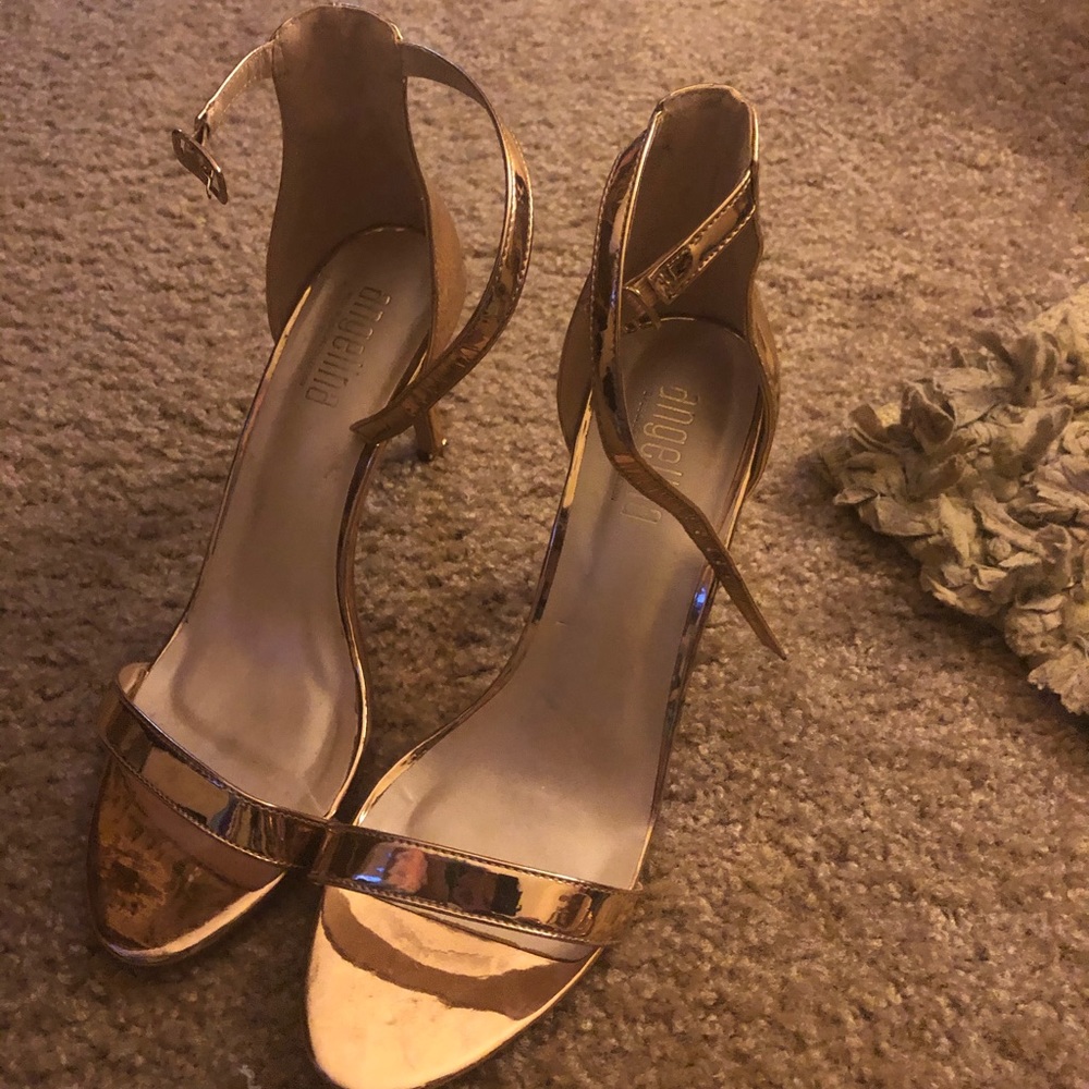 Rose Gold heels Size 10 Women’s